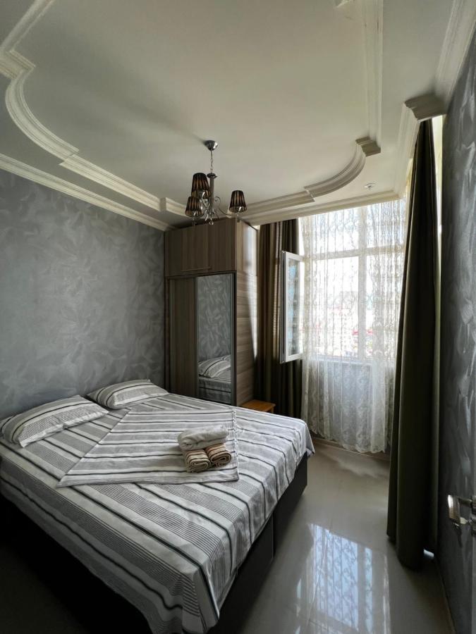 Nukri'S Apartment Batumi Exterior foto