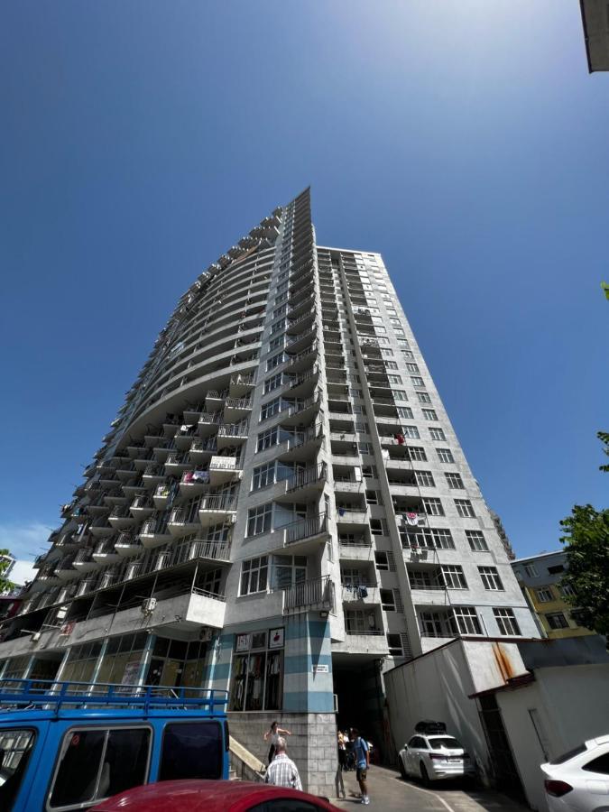Nukri'S Apartment Batumi Exterior foto